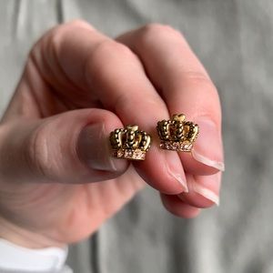 Juicy Couture Crown earrings!